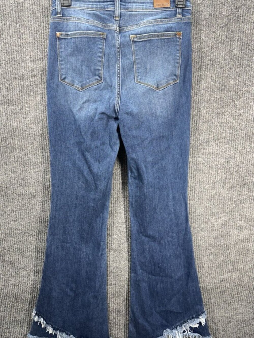 Judy Blue Flare Jeans Womens 9/29 Medium Wash Frayed Tulip Tiered Raw Hem Denim - Picture 3 of 10